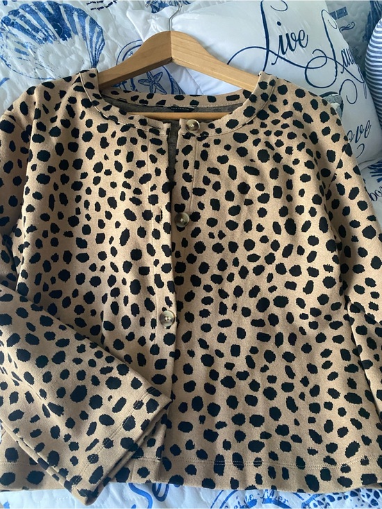 Ann Taylor Sweaters - Ann Taylor button up sweater/ top